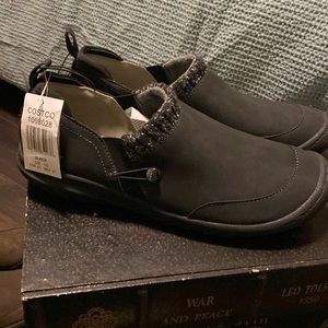 JSPORT Women's Alice Cozy Faux Fur Slip-On Shoes ~ Black Size 10